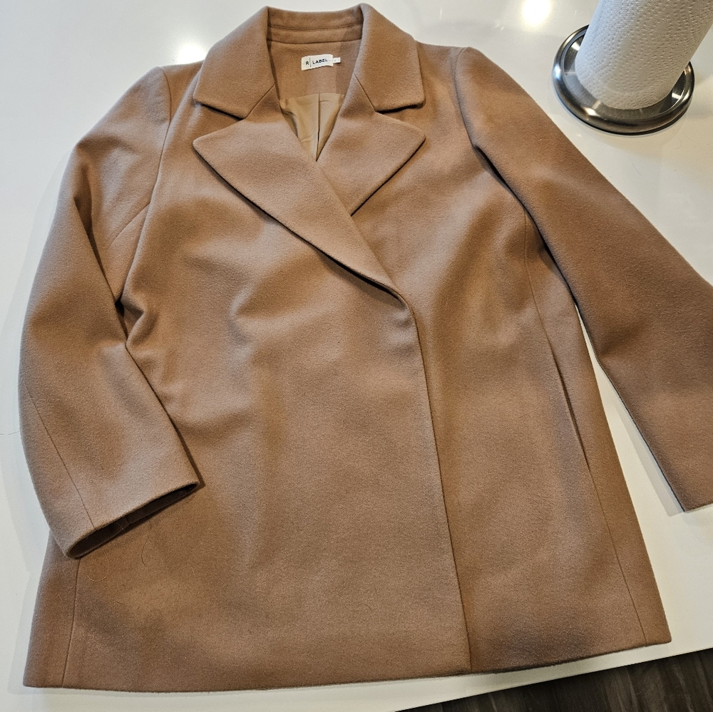The Reset R Label Wool Coat